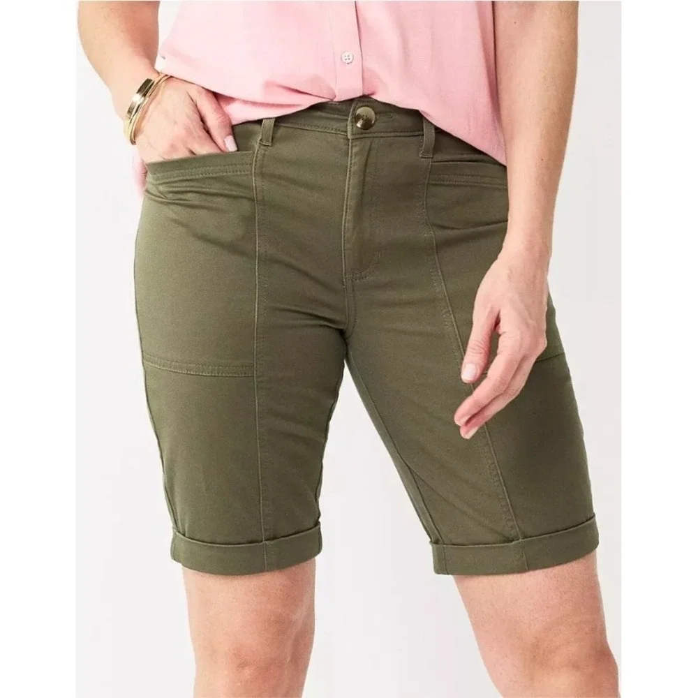 Croft & Barrow Women's  Olive Comfort Waist Mid Rise Chino Shorts Size 12‎ NWOT